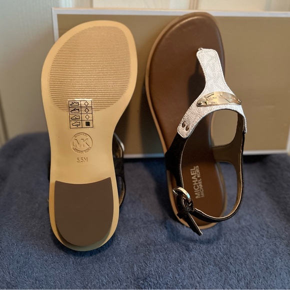 Two colors leather sandals from Michael Kors - Picture 8 of 10